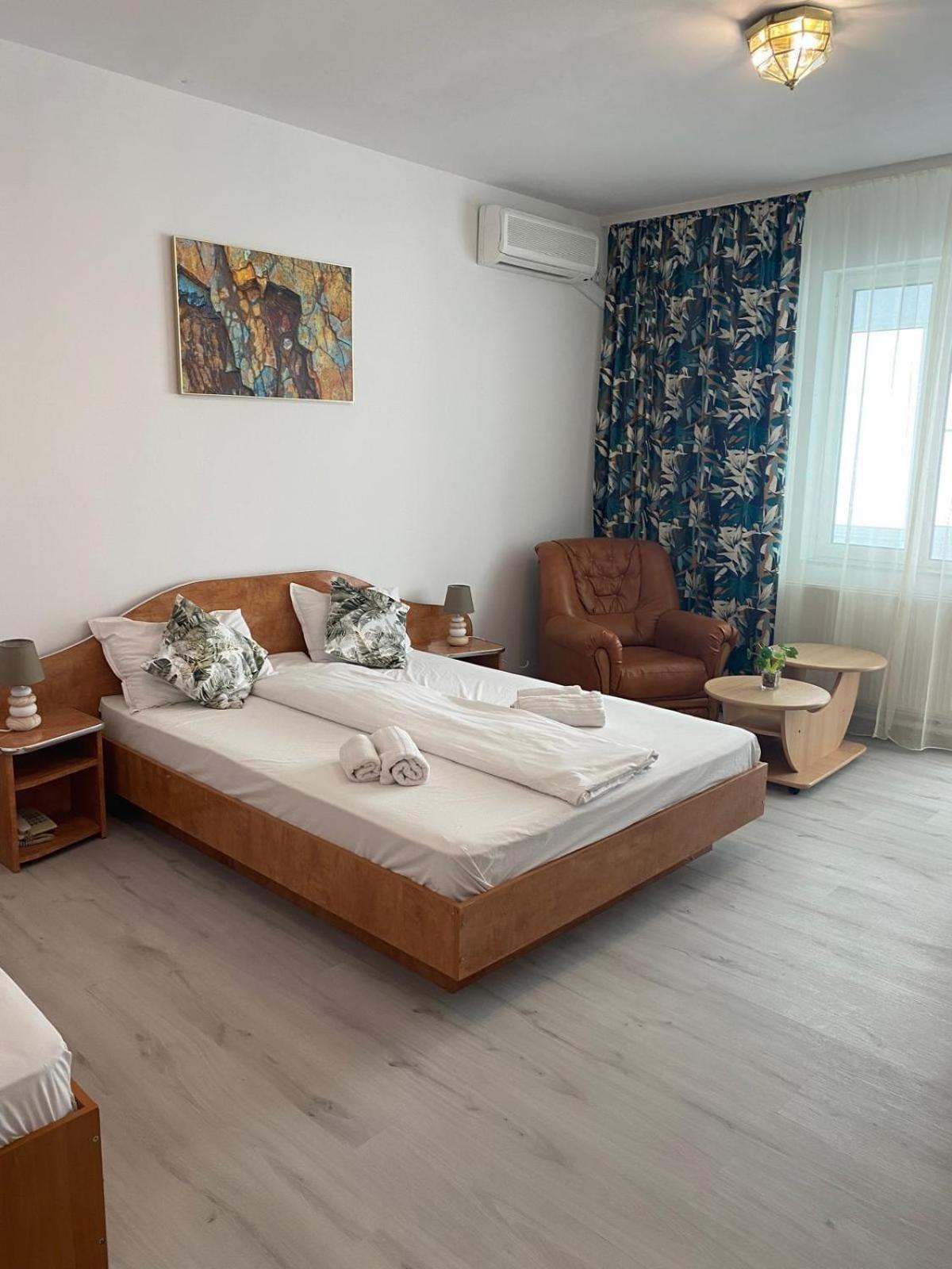 קריובה Hotel Green House מראה חיצוני תמונה